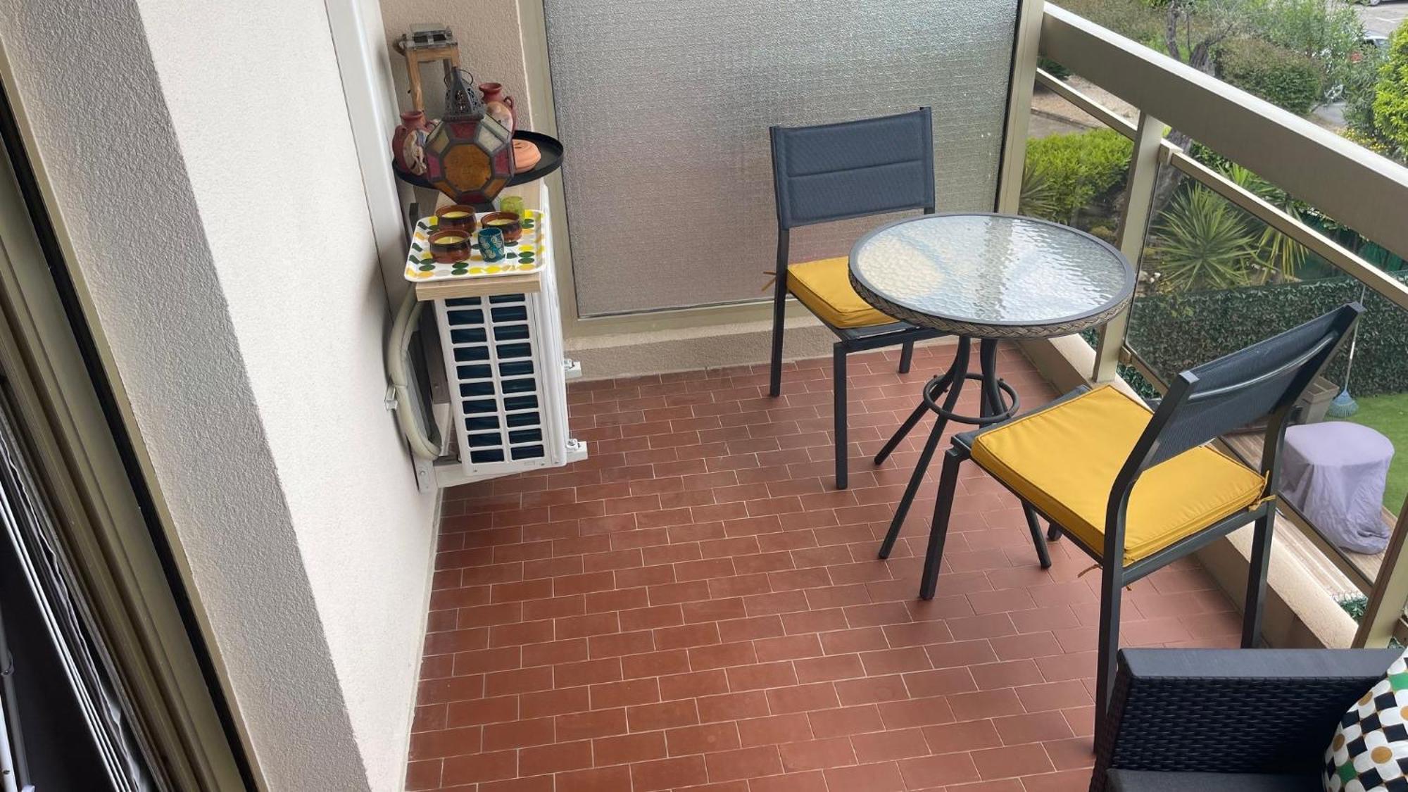 Joli Studio Vue Mer, Piscine, Tennis, Parking Antibes Extérieur photo